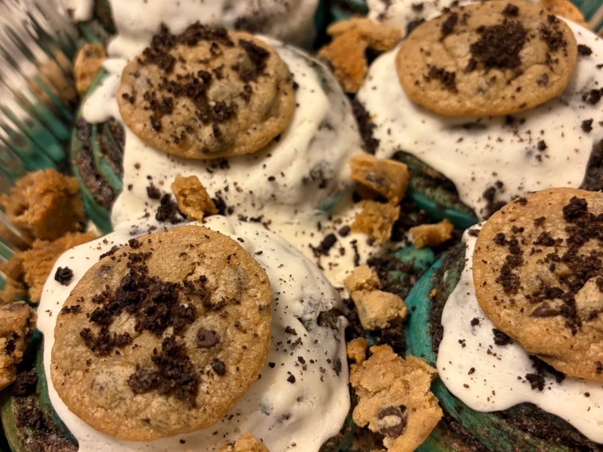 Cookies-and-cream cupcakes topped with cookie crumbles