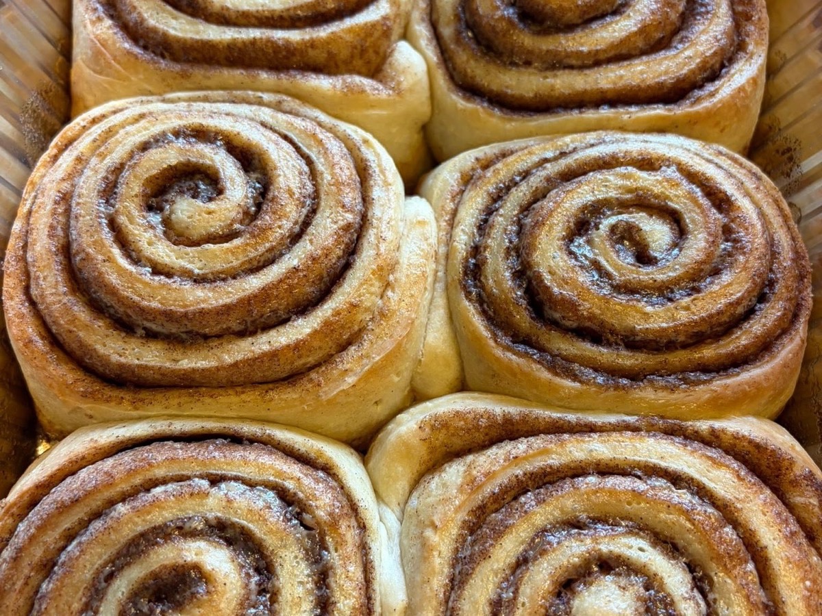 A pan of six jumbo cinnamon rolls fresh from Kelli's oven